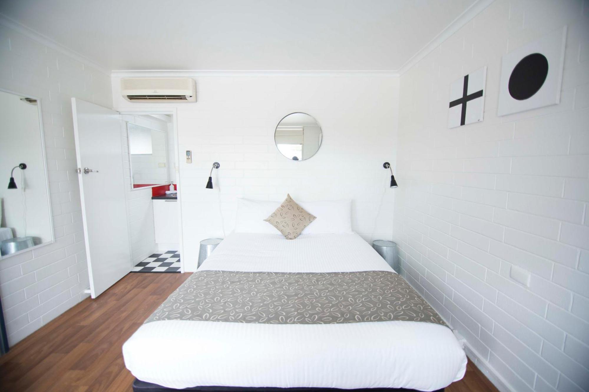 Siesta Central Apartments เซล ภายนอก รูปภาพ